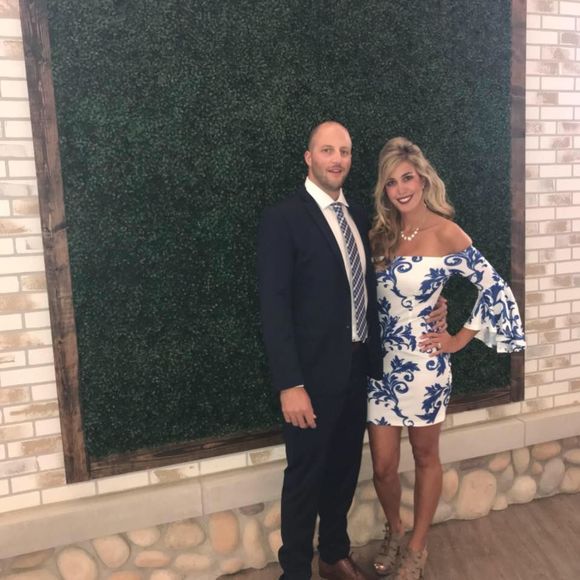 Meet your Posher, Amber - Picture 1 of 1